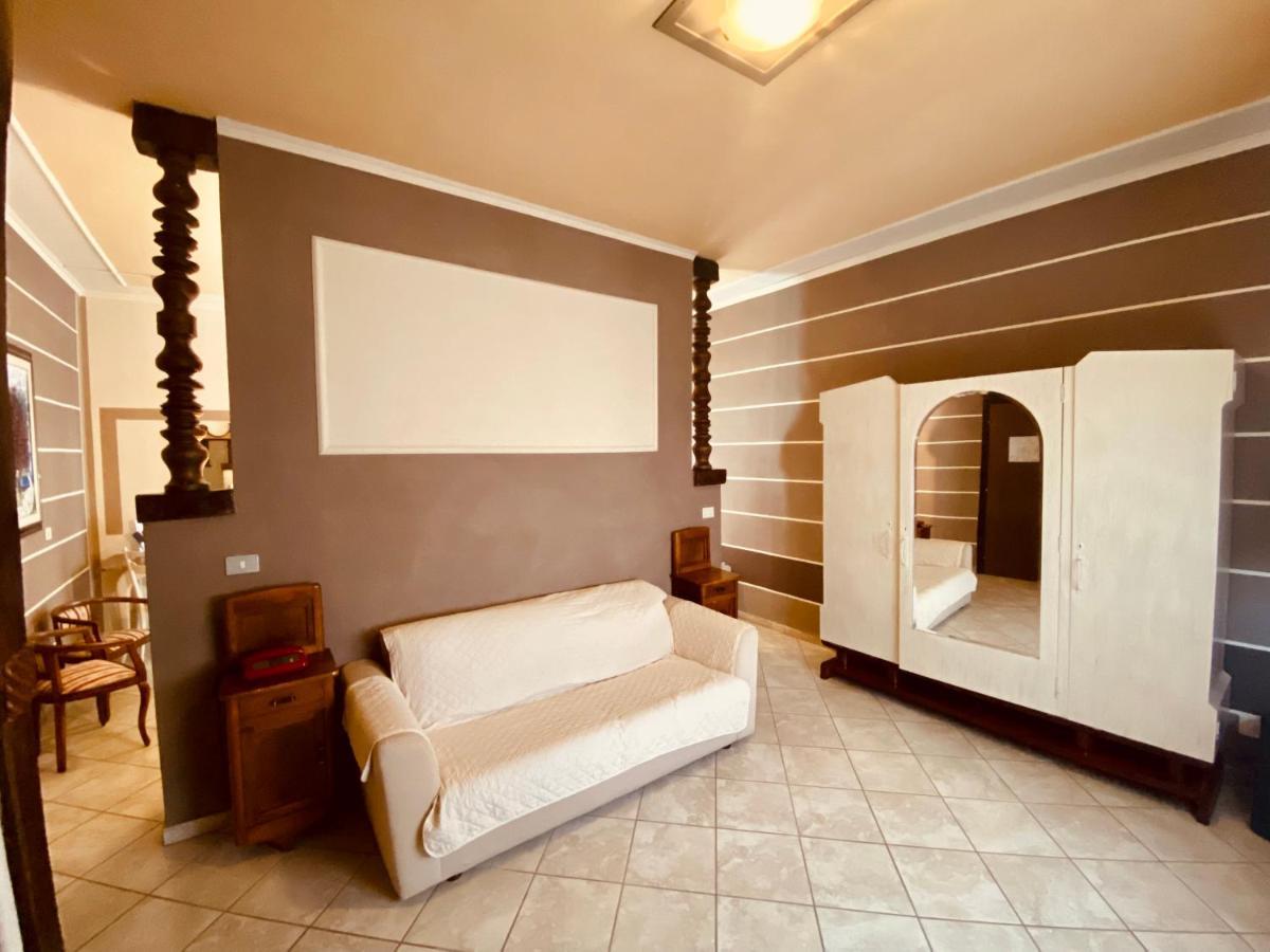Pandos 4*